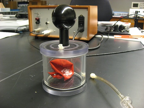 Balloon in Vacuum Demo Picture