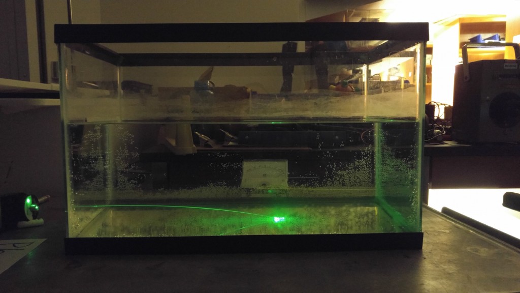 Laser light bend Swarthmore Physics Demonstrations