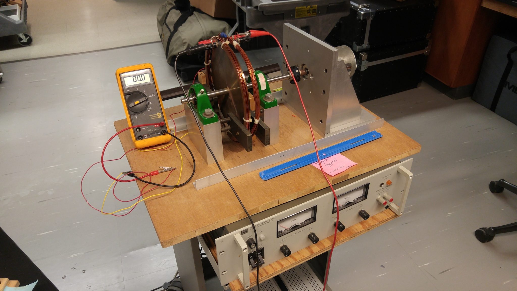 Dynamo | Swarthmore Physics Demonstrations